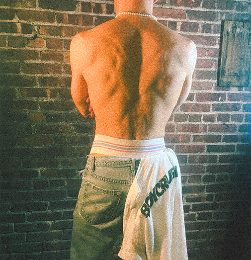 BOYCRUSH 12" logo TEE